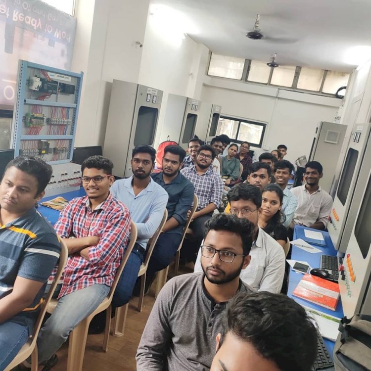 Placement interaction session @smeclabs_thane GET TRAINED TO GET PLACED CALL US +8861 341 460 @ Mumbai,thane