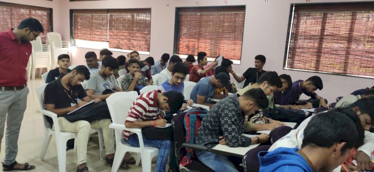 Technical Seminar conducted @Jhondale Polytechnic college for ME,EL,EXTC